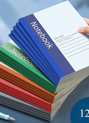 12 quaderni A5, 30 pagine ciascuno, Colori assortiti (Blu, Verde, Arancione, Rosso, Grigio, Viola), Design semplice con pagine rigate per studenti, scuola e ufficio, Quaderni carini per la scuola