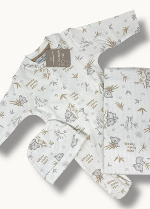 Nazareno Gabrielli Set Nascita 3 Pezzi (copertina+tutina+cappellino) In 100% Cotone Art. Ng3492/2