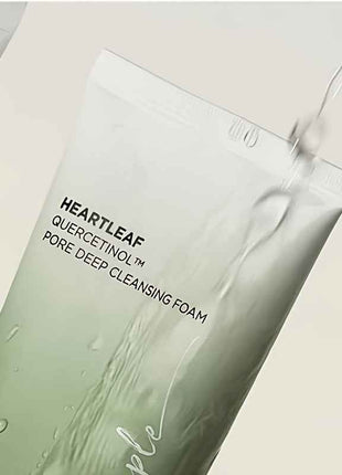 Facial Skin Care 4-piece Set, Mild Facial Cleanser + Hydrating Essence 30ml + Soothing Toner + Wet Compress 70 Pieces, Suitable For All Skin Types