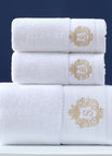 Flat Frame White / 1 Bath Towel And 2 Towels