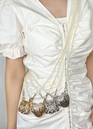 Designer Hollowed Out Heart- Haped Dinner Bags for Women  Fashionable Metal Style Shoulder Bag  Mini Accessory Bag - Riparo82