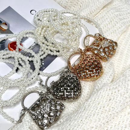 Designer Hollowed Out Heart- Haped Dinner Bags for Women  Fashionable Metal Style Shoulder Bag  Mini Accessory Bag - Riparo82