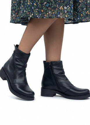 Stivaletto LILLY in Vera Pelle Nero con cerniere