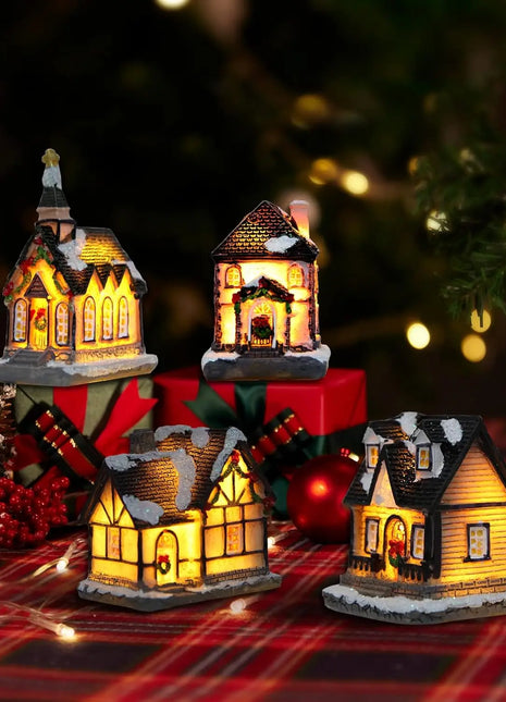 Decorazioni natalizie Decorazioni per la casa del villaggio Lanterna di Natale Casa decorativa in resina Edifici da collezione Figurine Regalo di Capodanno per bambini