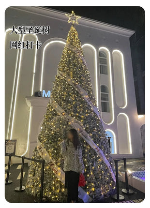 2025 Nuovo grande albero di Natale di fascia alta con cornice floccata albero pacchetto denso con luci disposizione della decorazione natalizia