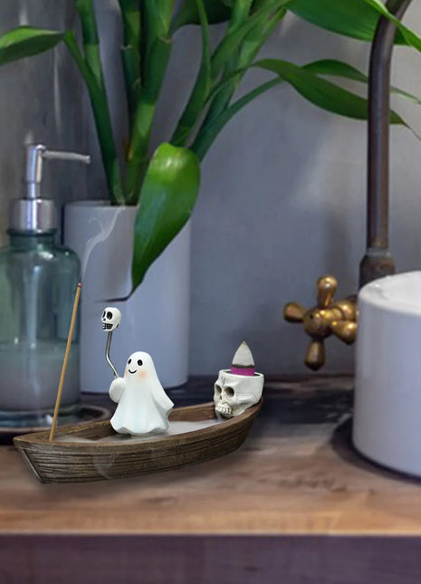 Halloween new resin ghost ship aromatherapy home desktop decoration ghost ship return incense rack burner - Riparo82