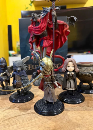 Genuino Elden Ring Series Figure pre dipinte Scatola cieca Anello da uomo anziano Modello fatto a mano Accessori per ornamenti Modello di bambola Ornamento giocattolo - riparo82