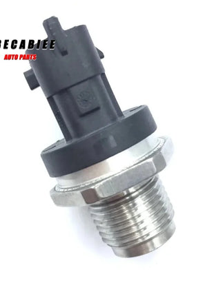 0281002534 Rail Fuel Pressure Sensor For Chevrolet & G-MC 2004-2005 Diesel V8 6.6L 0281002921 504088732 - Riparo82