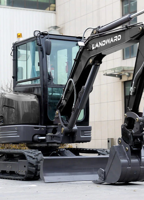 Mini Escavatore Kubota 2.5 Tonnellate con Cabina - Micro Scavo 1800kg Idraulico - riparo82