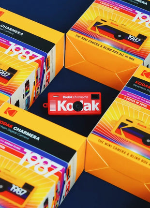 Kodak Charmera Portachiavi 1987 Mini fotocamera digitale 35MM/F2.4 Fotocamera 1 PZ 5 colori Spediti a caso Fotocamera a colori Regali di compleanno