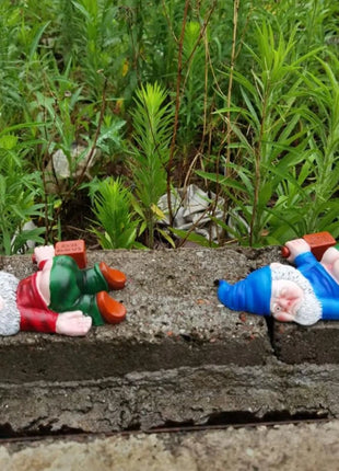 12cm Drunken Gnomes Funny Resin Statue for Home Decor Whimsical Indoor Outdoor Ornament Interesting Garden Christmas Santa Claus - Riparo82