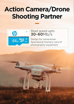 Drone bianco in volo al tramonto, scheda microSD HP 64GB promossa su riparo82.