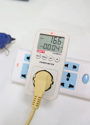 UNI-T UT230B-EU  Wattmeter Voltage Current Cost Frequency Power Meter LCD Energy Consumption  Monitor - Riparo82