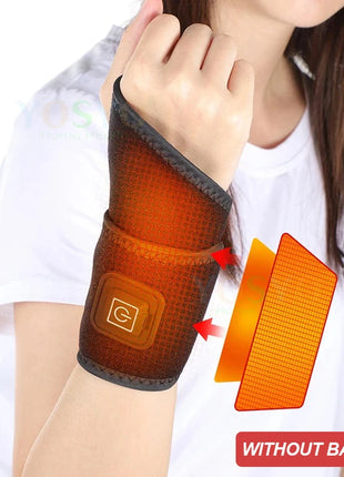 Thumb opening and ergonomic stitching close-up