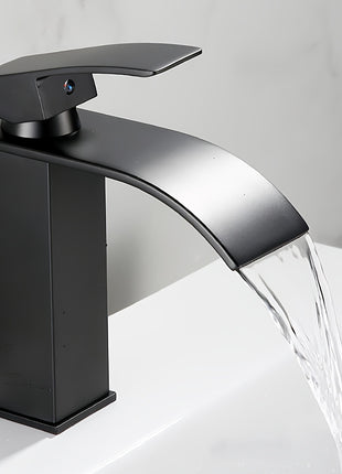 Rubinetto da Bagno in Acciaio Inossidabile con Getto Curvo per Acqua Calda e Fredda Rubinetto del Lavabo con Nucleo di Rame per Bagni Camper